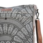 Dalliance Shoulder Bag - Image 6