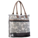 Blooming Florista Weekender Bag - Image 4